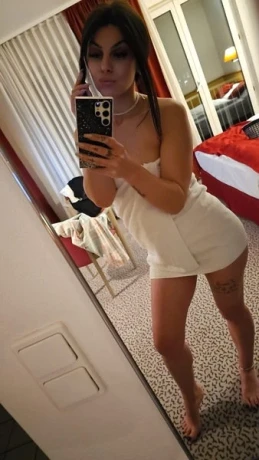 DENISA - tiefe ZK !! im Haus 102