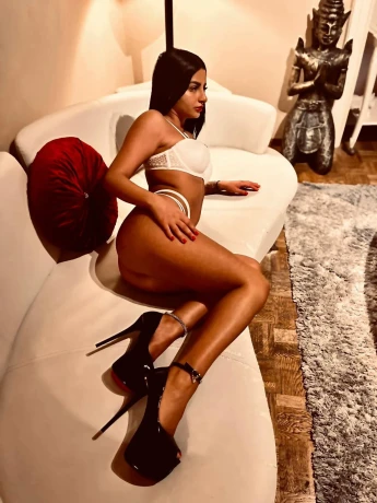 Sexy Anabelle