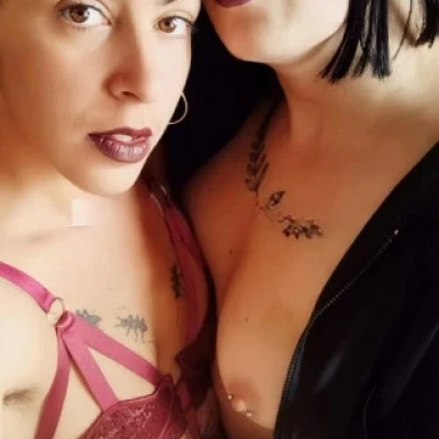 Lucy & Cindy "duo with girl"