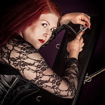 Miss Kinky La Rouge Fr Dr La Rouge