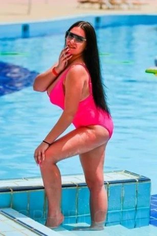Michelle bei Massage Salon Kompliment