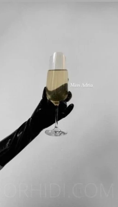 Herrin Miss Adria *neue Nr*