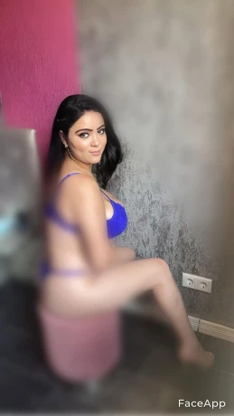 Elena 01