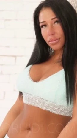 Alis im Studio Royal