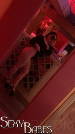 Emilia bei Sexy Babes