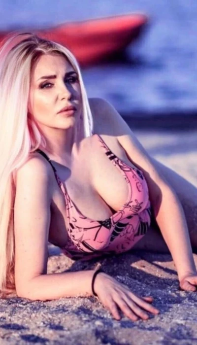 Valerie Bei Viktoria Girl