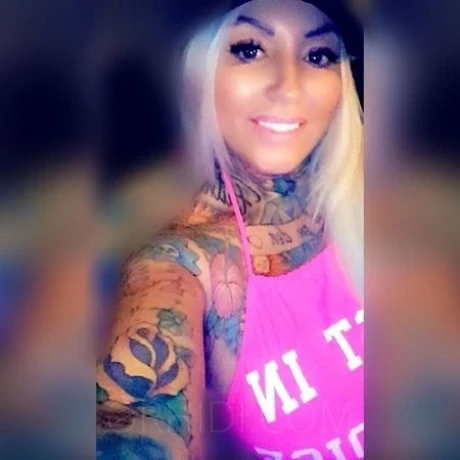 Tattoomodel Gina blond P*rno