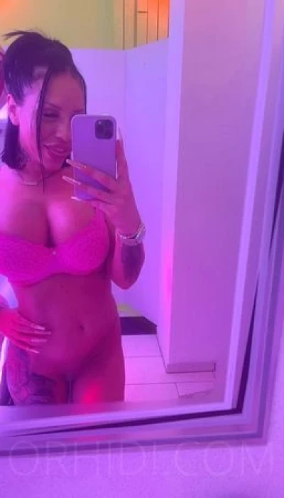 Dirty Cora Deutsch
