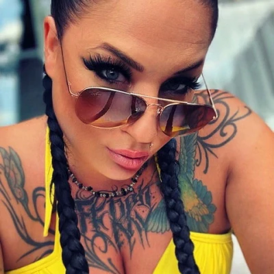 Curvy Chayenne