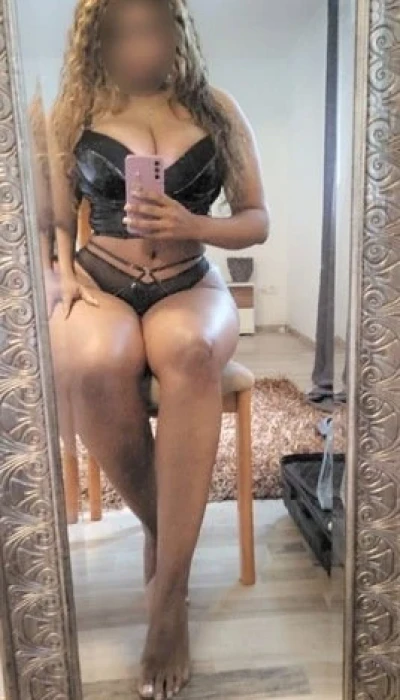 Ana Caliente1