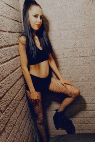 Ella320