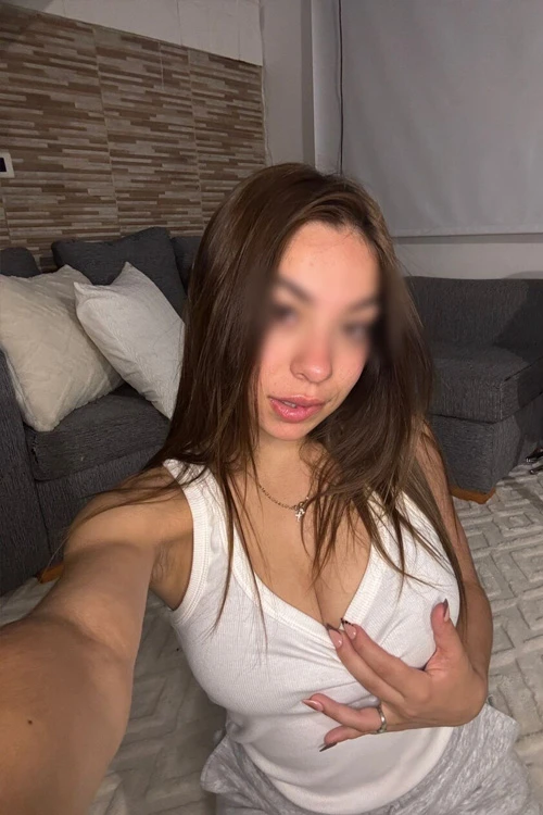 Leona