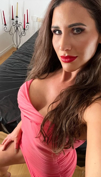 Laura Domina
